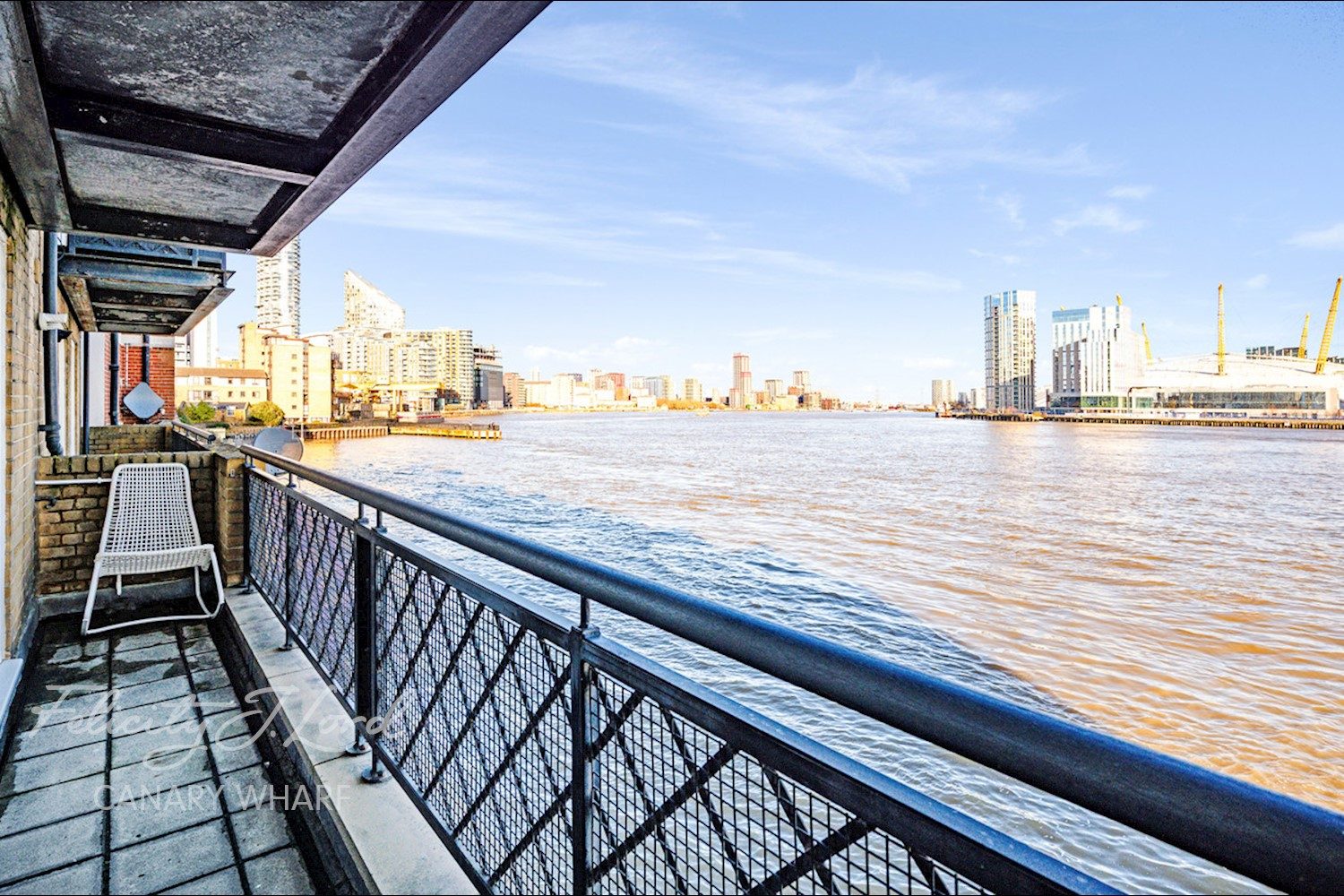 1 Bedroom flat ● Concordia Wharf, Cold Harbour, London E14