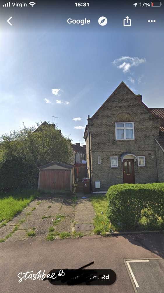 Parking Space to Rent in Dagenham, RM10