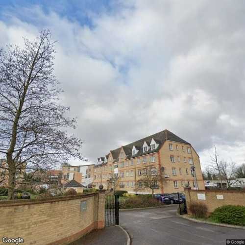 Parking Space to Rent in Borehamwood, WD6