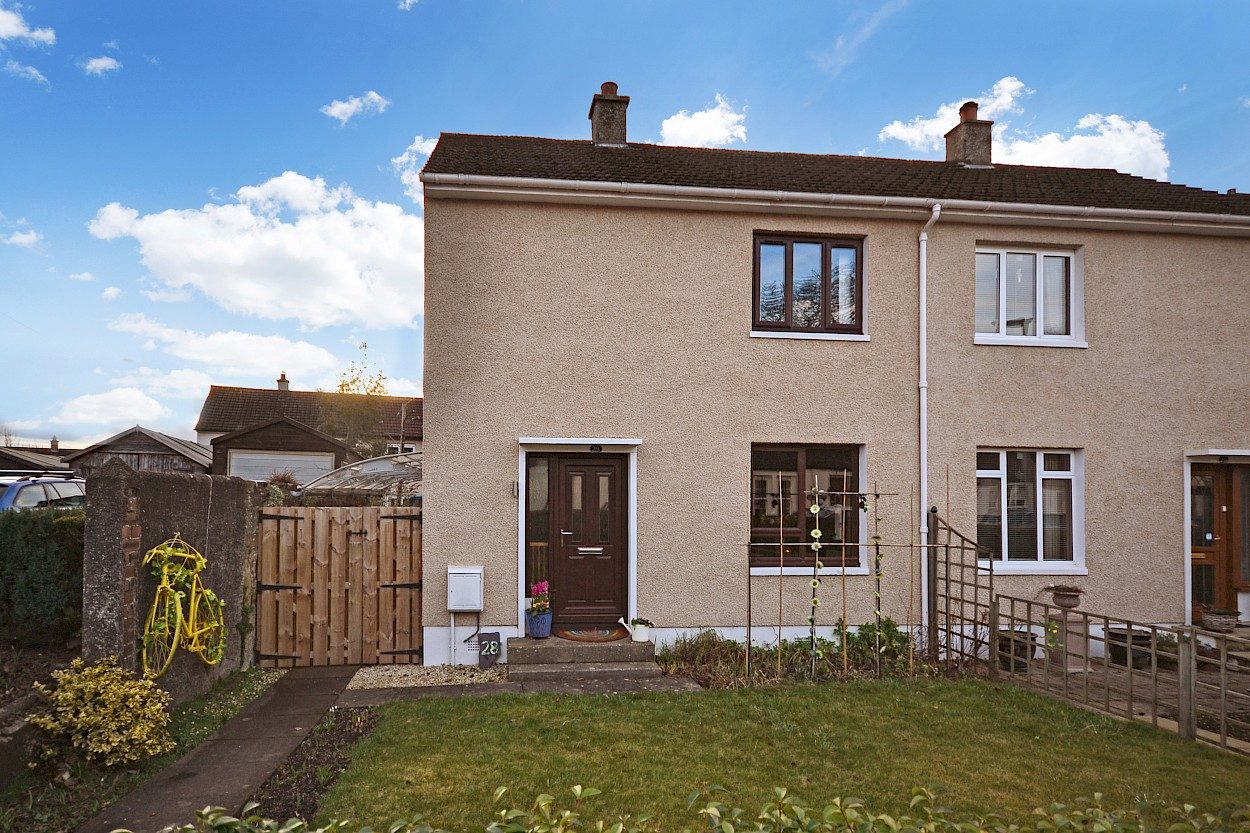 28 Sandilands, Limekilns, KY11 3JD