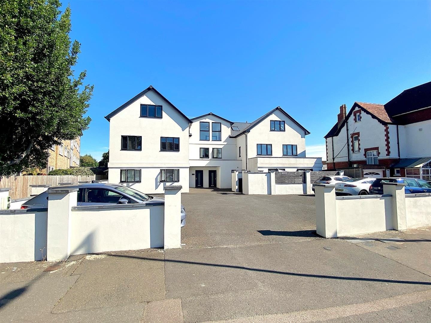 Chain free waterfront apartment in Bexhill-On-Sea