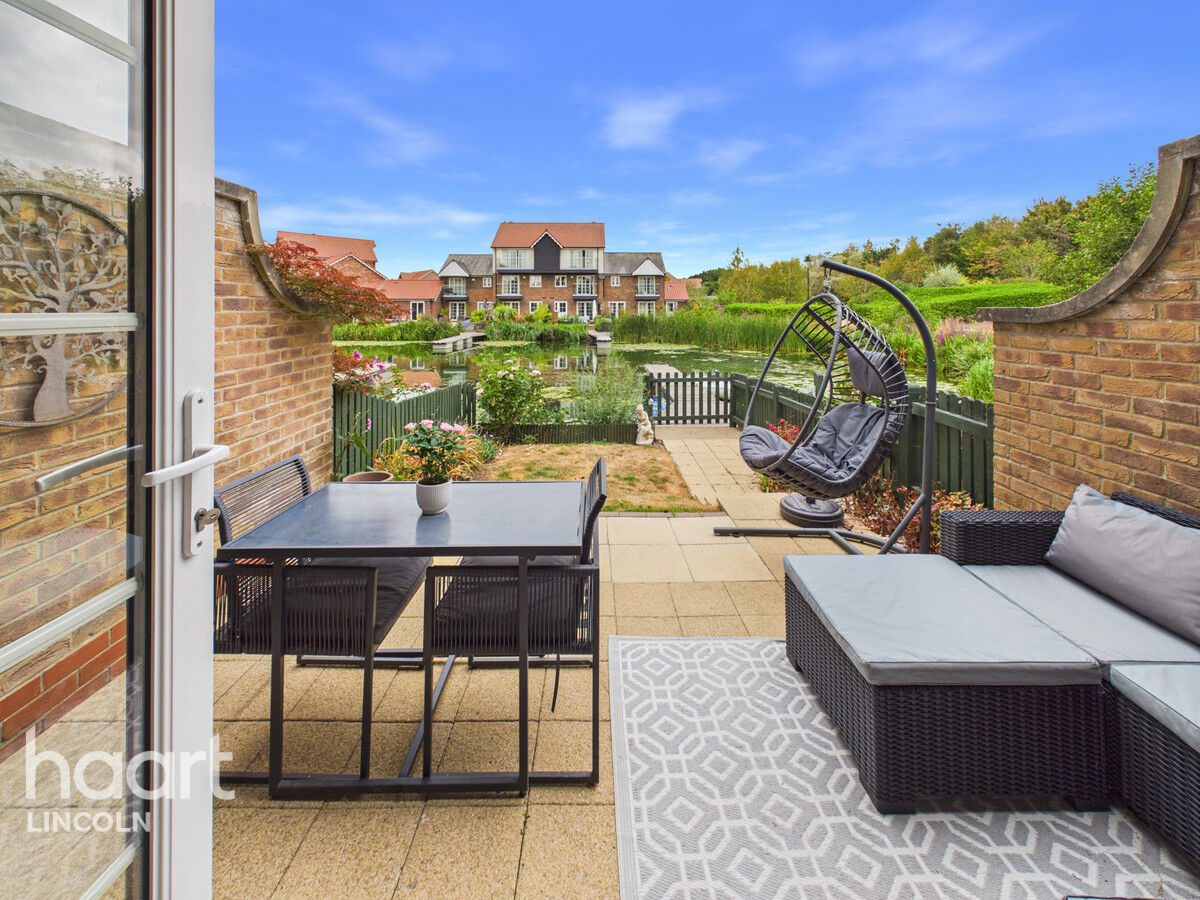 Burton Waters: waterfront house with a mooring