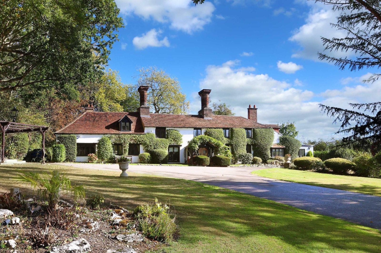 House with a pool, Stanmore