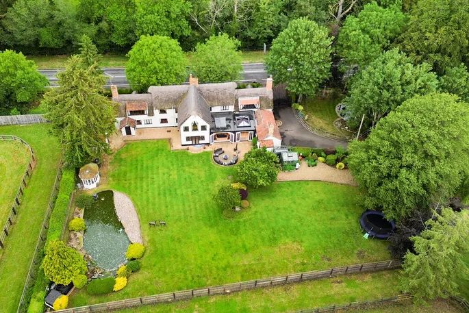 Grade II listed detached house in Newmarket