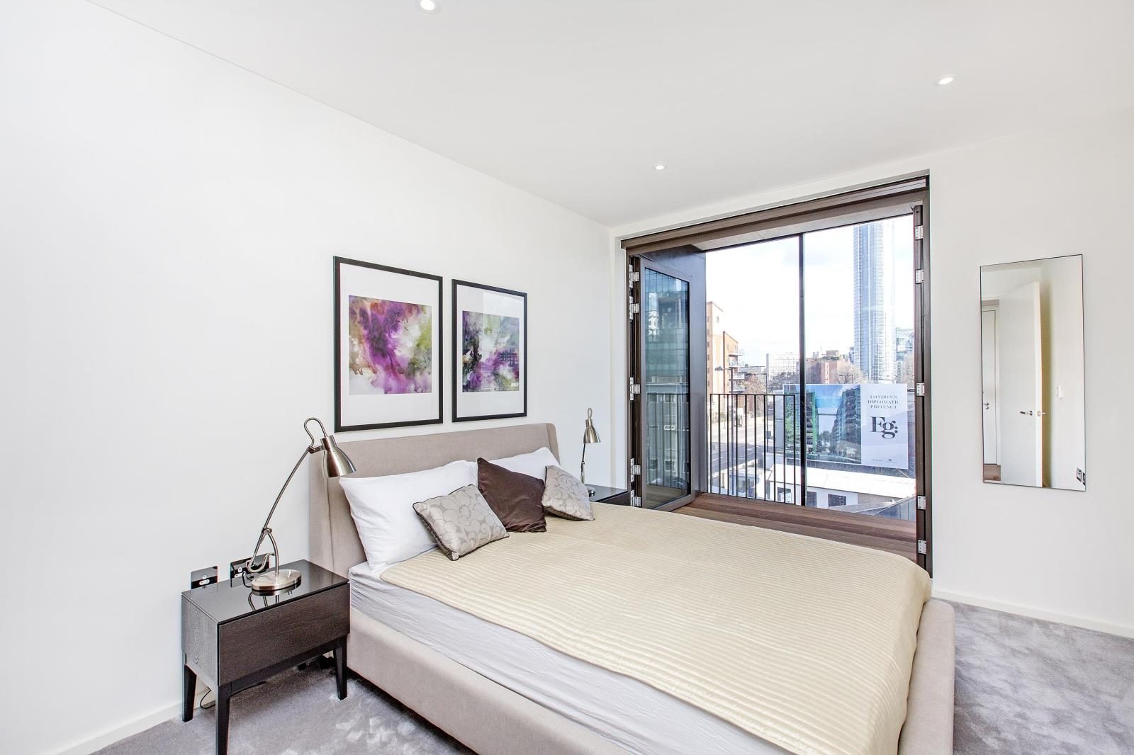 1 Bedroom Apartment Let in London, SW8