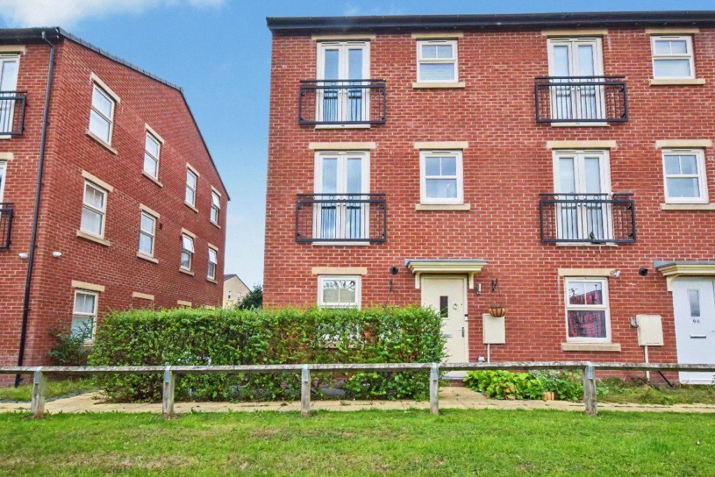 Holts Crest Way, Leeds, West Yorkshire