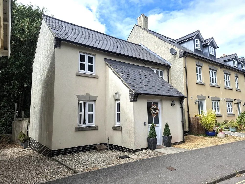 Honddu Court, Brecon, Powys.