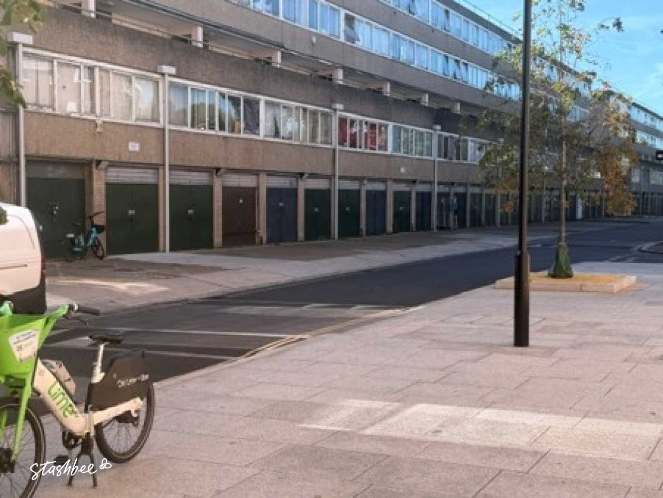 Lock-up Garage to Rent at Missenden, SE17 2HX