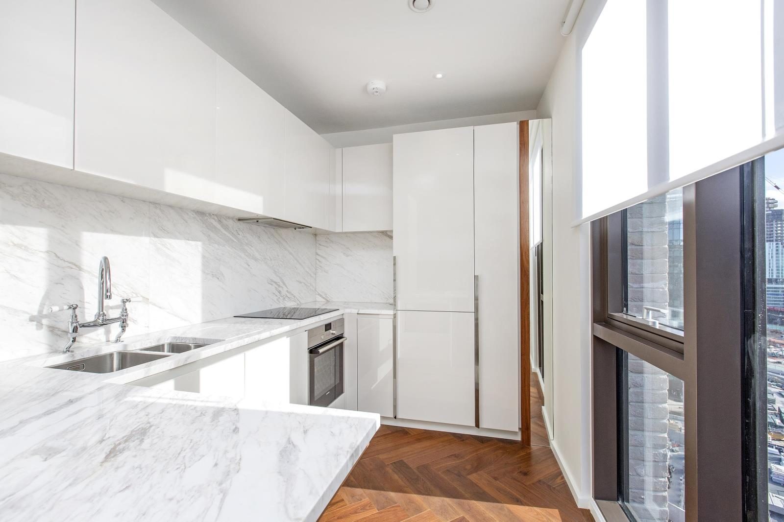 2 Bedroom Apartment Let in London, SW8