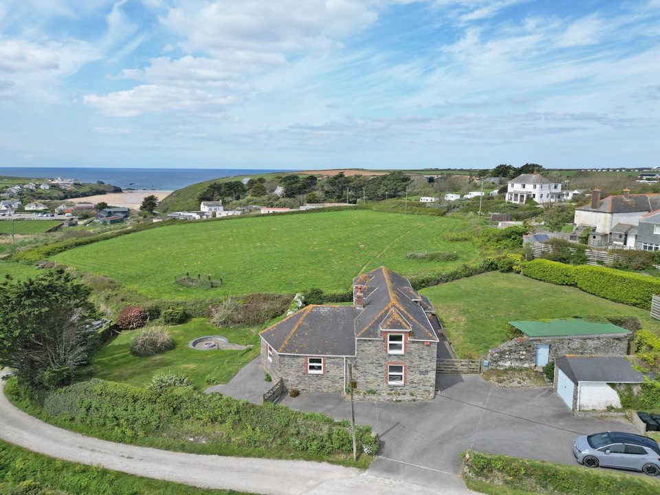 Padstow: detached house with outbuildings