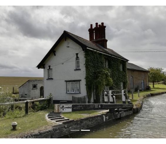 122 Canal Street, Lock Cottage, 38 Ship Lane, Marsworth, Tring, Hertfordshire