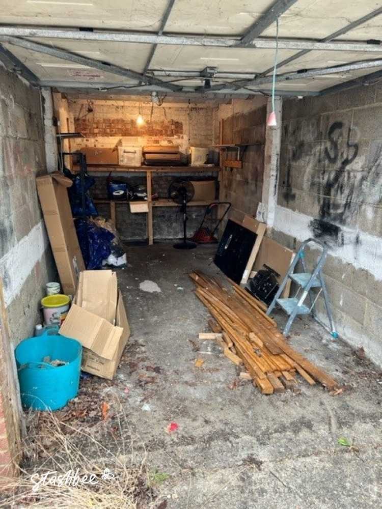 Garage to Rent in Farnborough, GU14