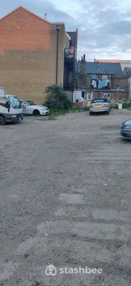 Parking Space to Rent in Gravesend, DA12
