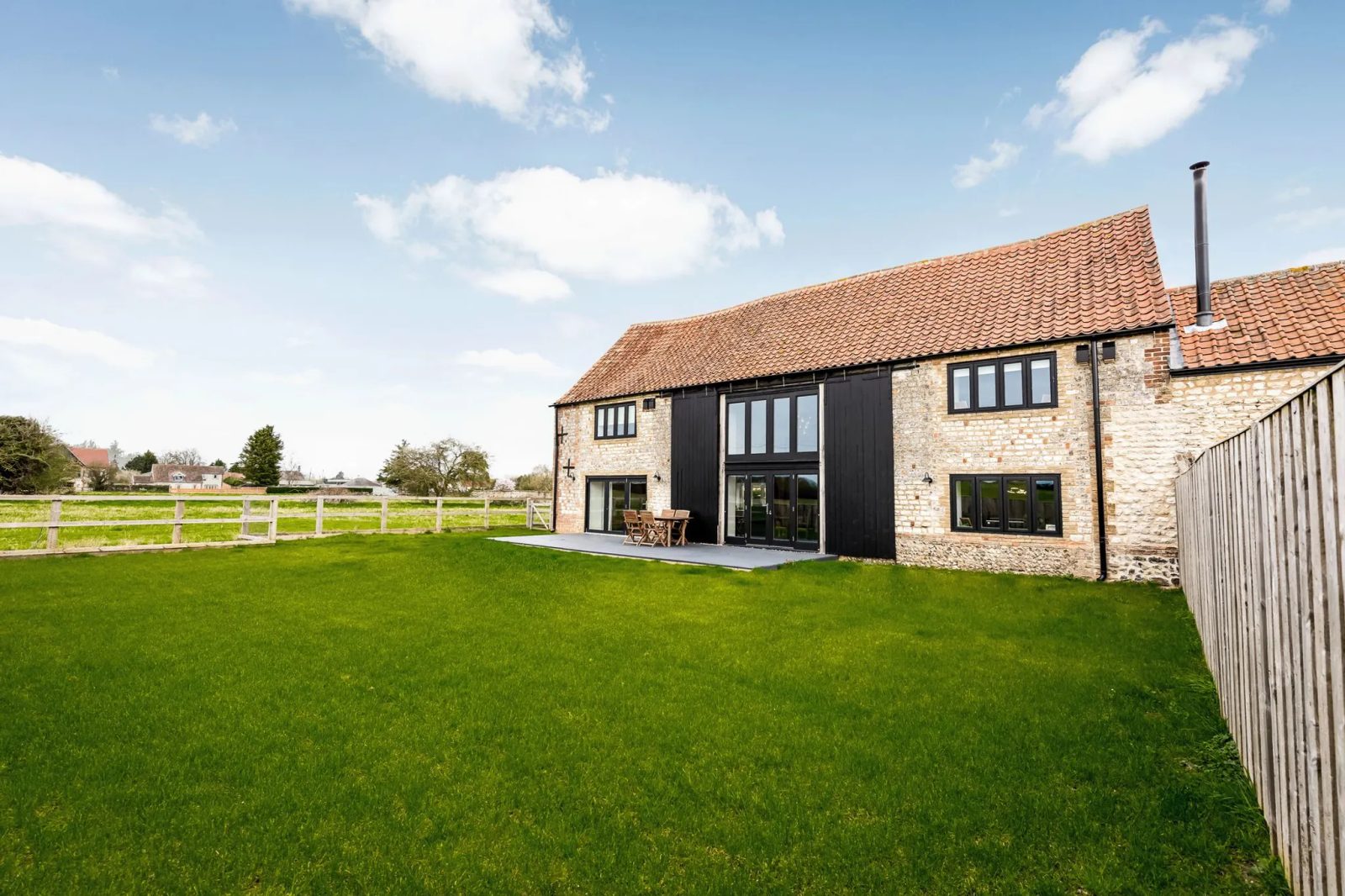 Elegantly Converted Chalk and Brick B...