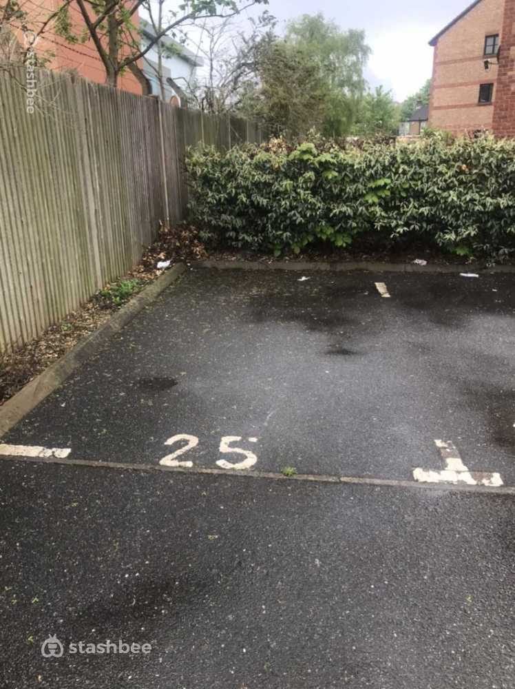 Parking Space to Rent in Dartford, DA1