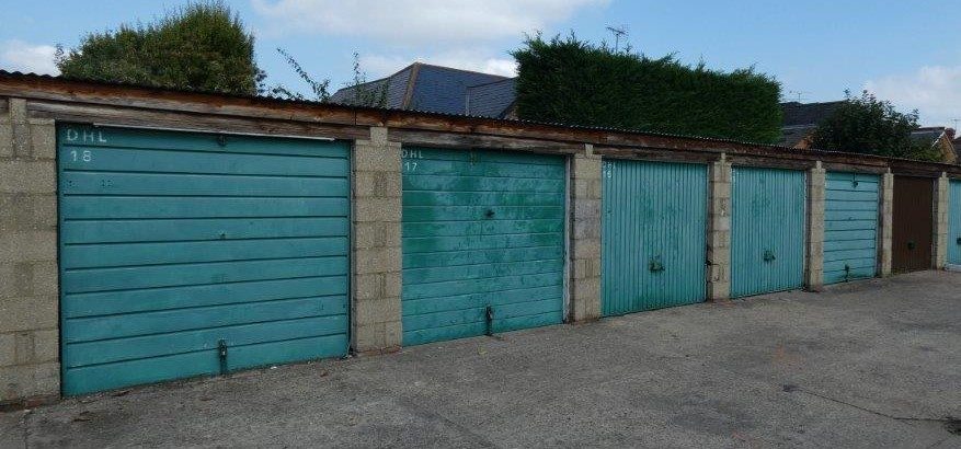 Crescent Road (access adj 80a) Reading