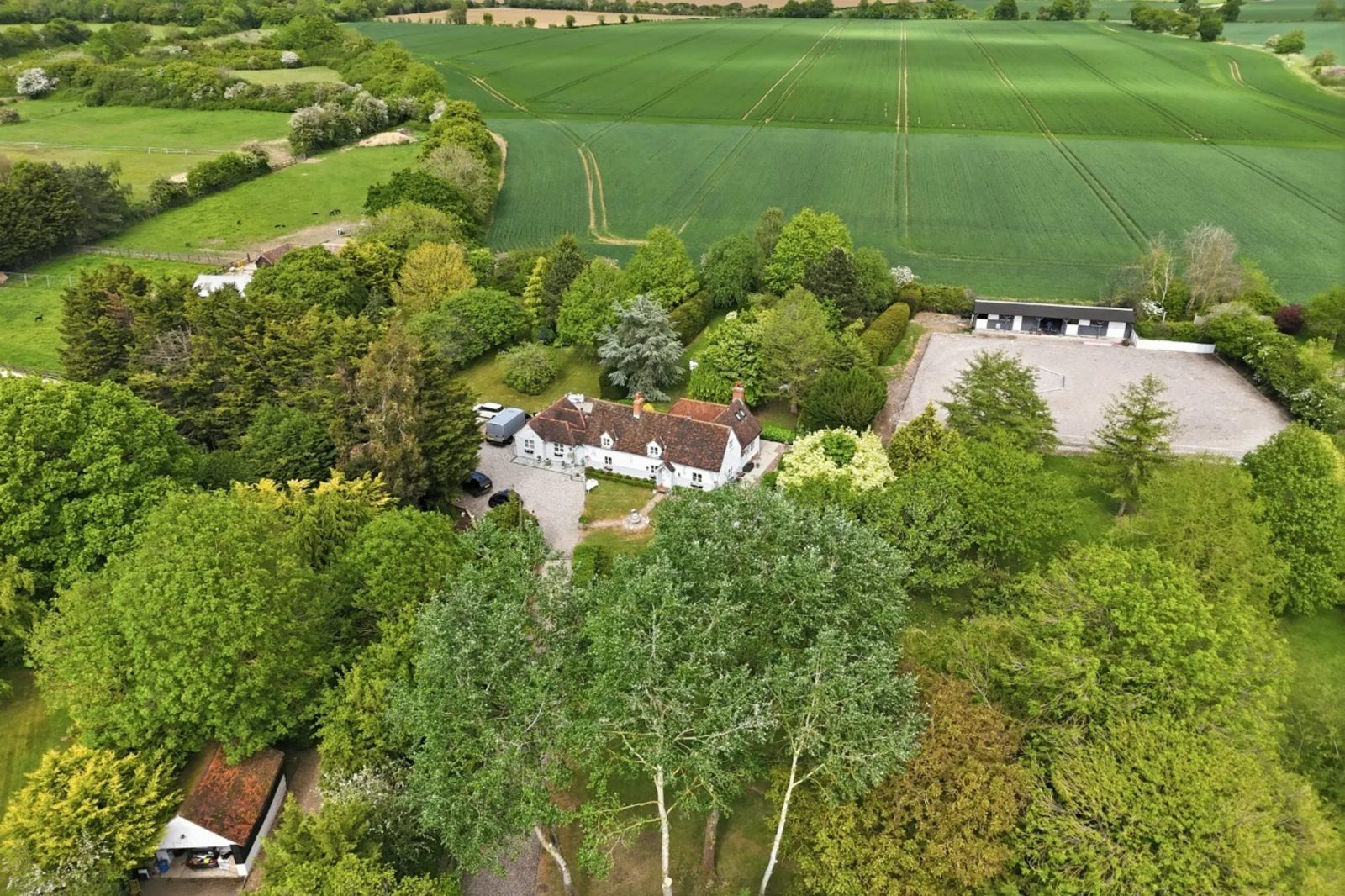 Period farmhouse in Hastingwood