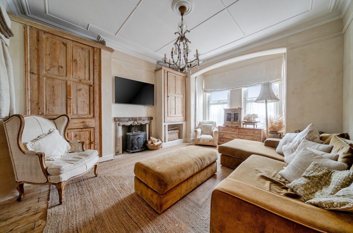 Worthing: period waterfront townhouse