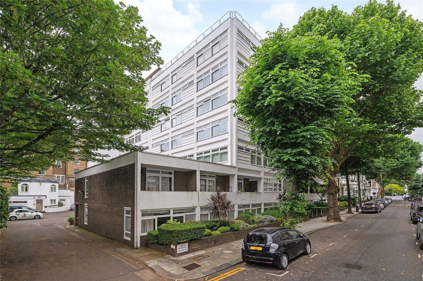 Linden Gardens, London, W2