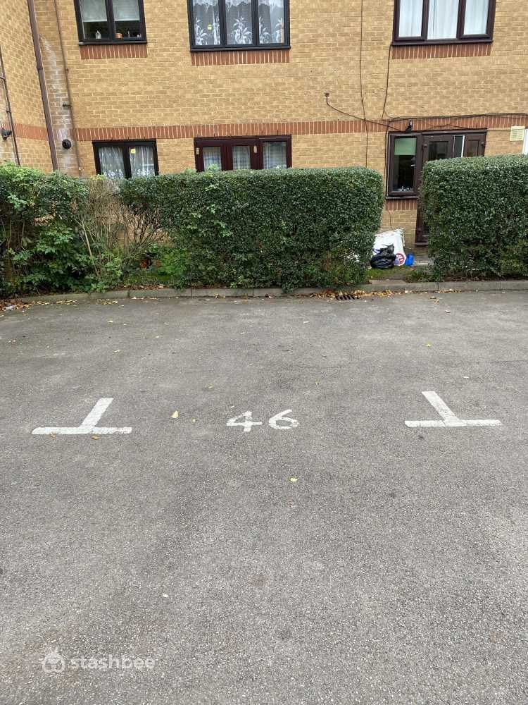 Parking Space to Rent in North West London, NW2