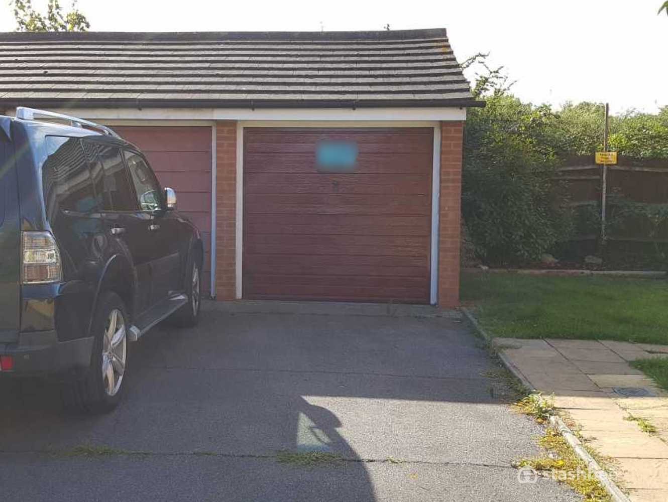 Parking Space to Rent in South East London, SE18