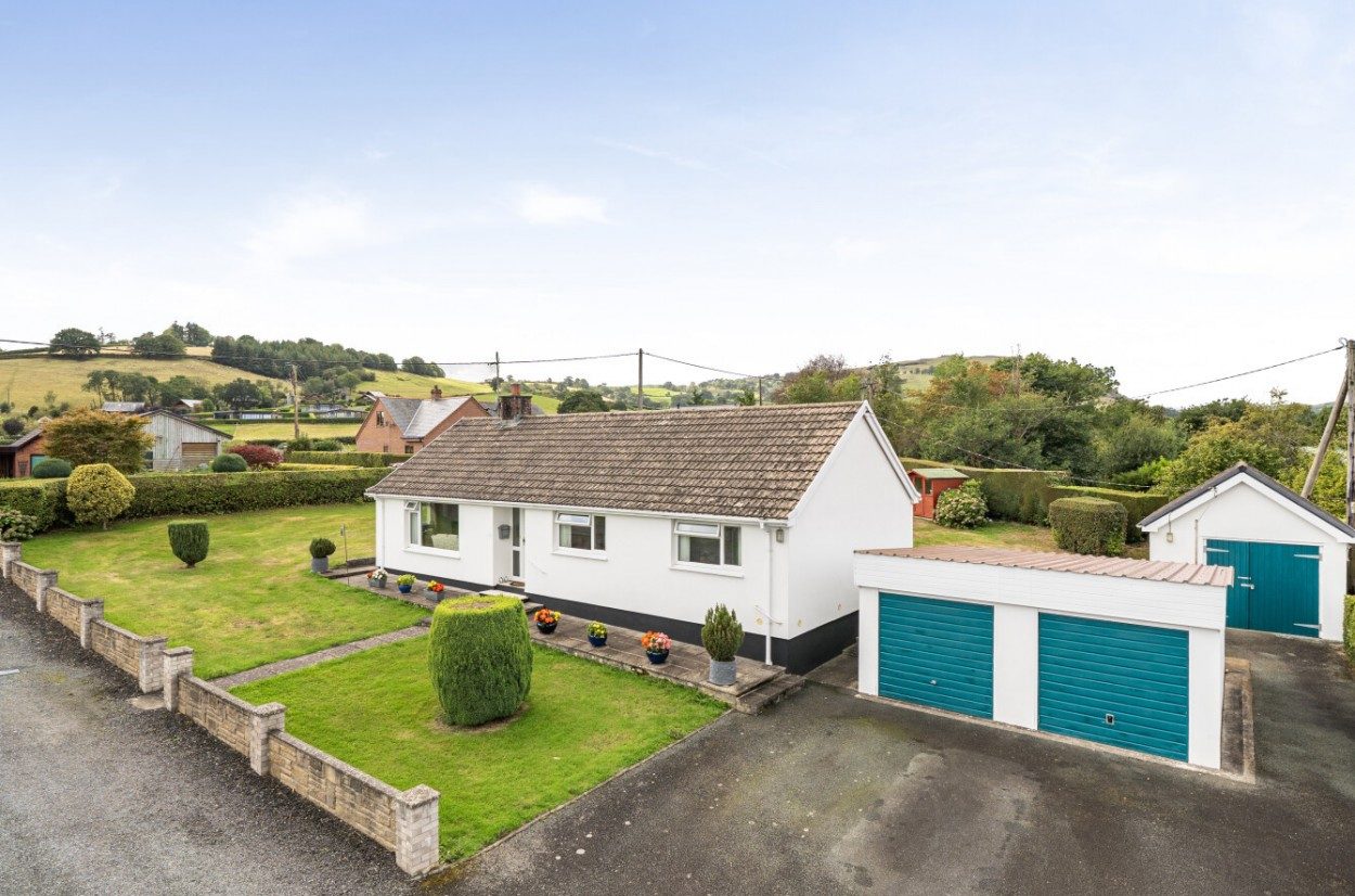 Lon Talgarth, Trefeglwys, Caersws, Powys