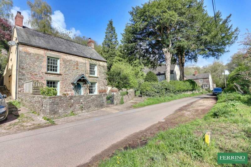 (4 Beds and Garden), Gatcombe, Blakeney, Gloucestershire. GL15 4AU