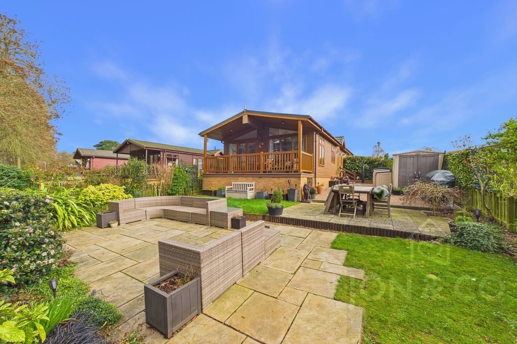 Overstone Lakes Caravan Park, Sywell, Northampton
