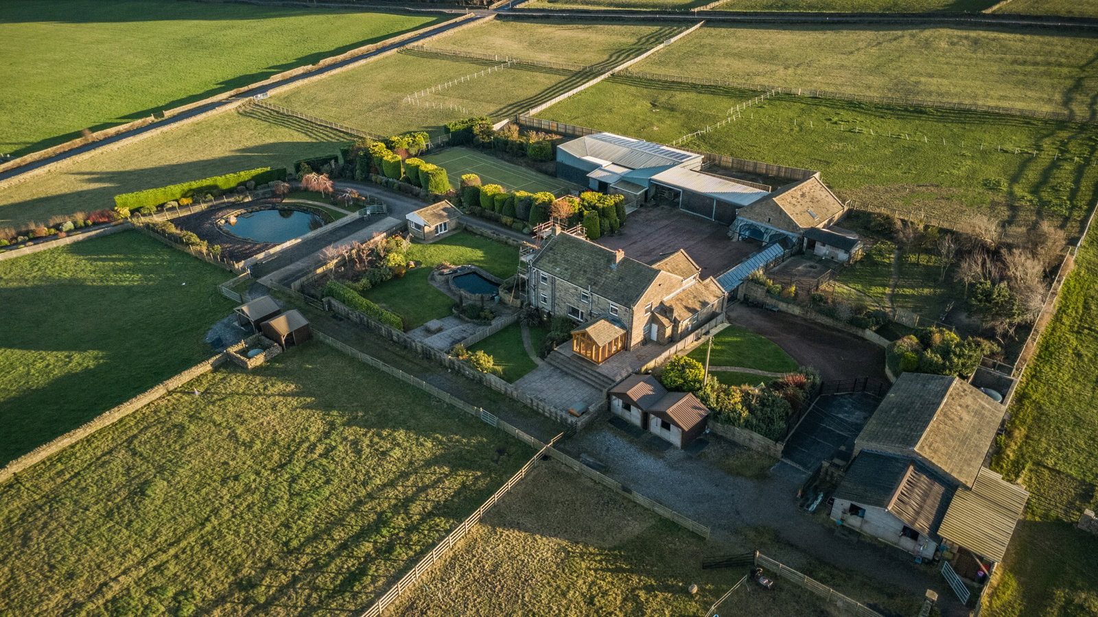 Farm for sale with 4 bedrooms, Australia Farm, Holmfirth