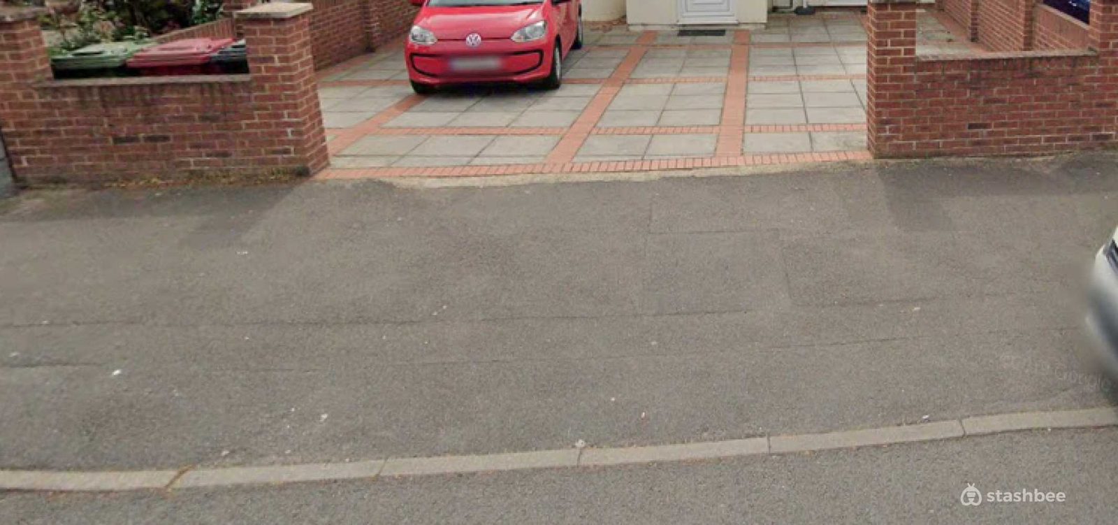 Parking Space to Rent in Slough, SL3