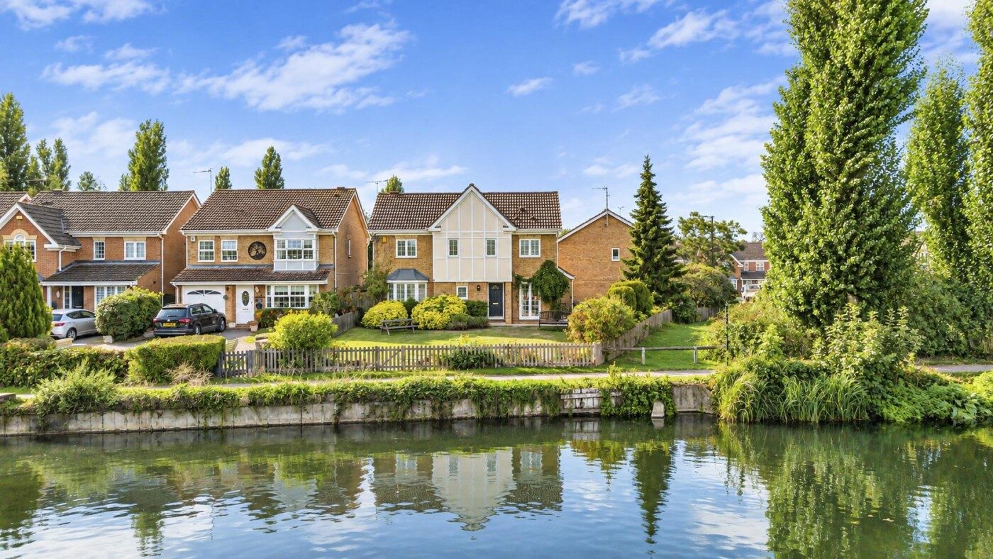 Previous Next null, Heron Drive, Stanstead Abbotts
