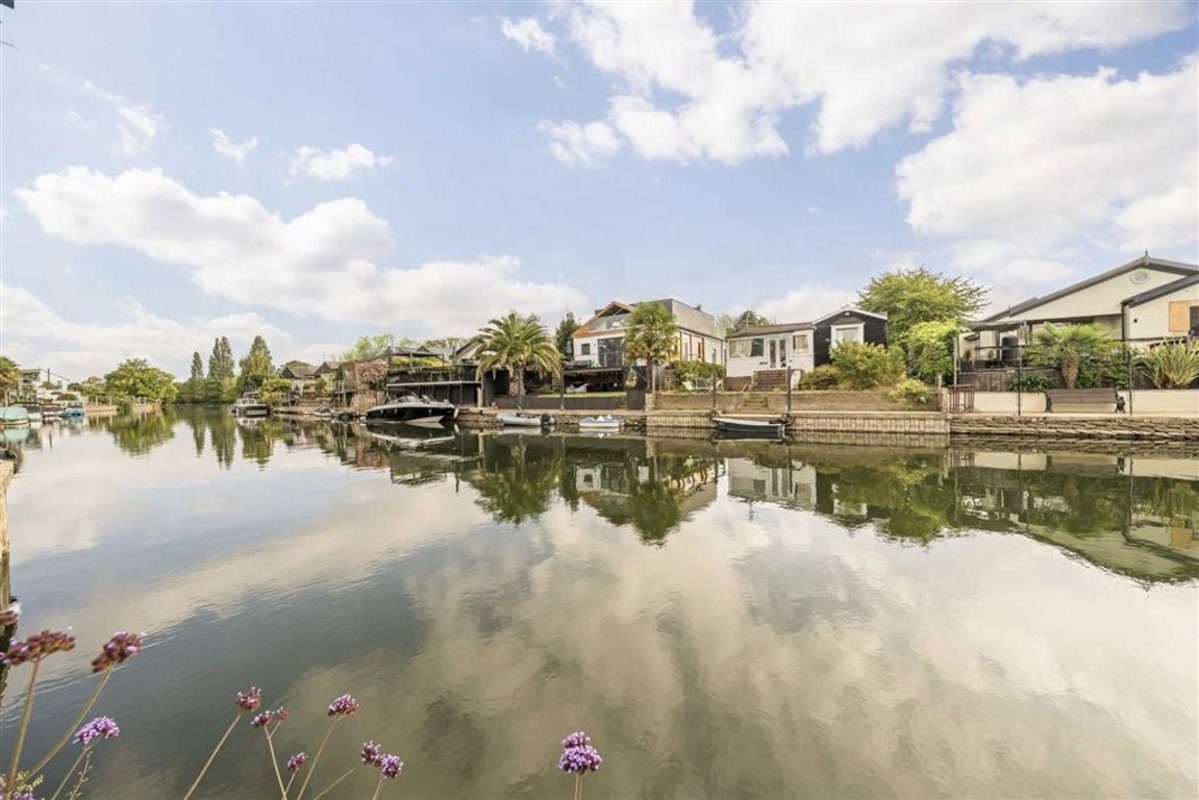 Riversdale RoadThames Ditton, KT7