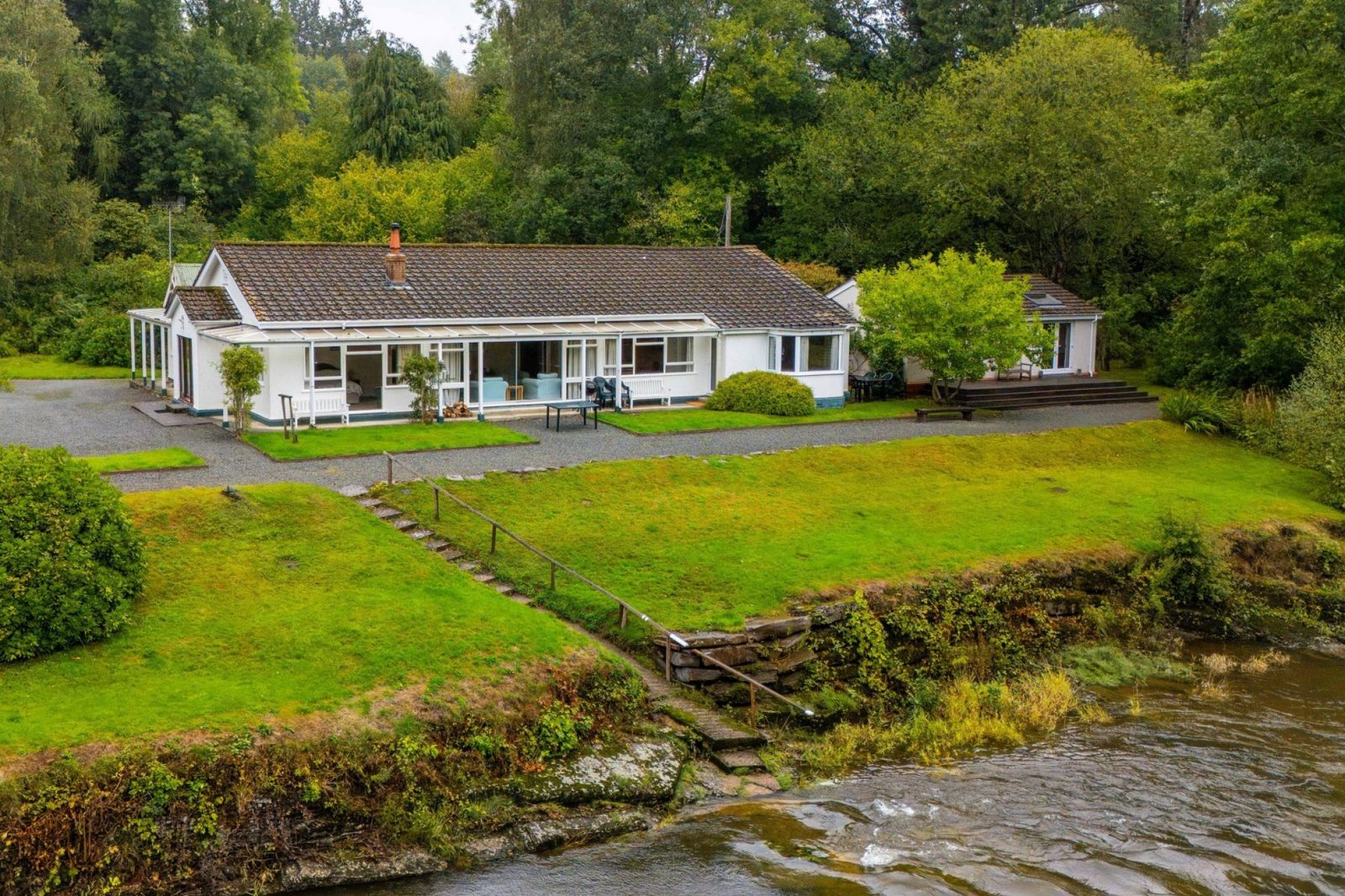 The Nyth & Tyr-Celyn Fishery & Lodge, Erwood, Builth Wells