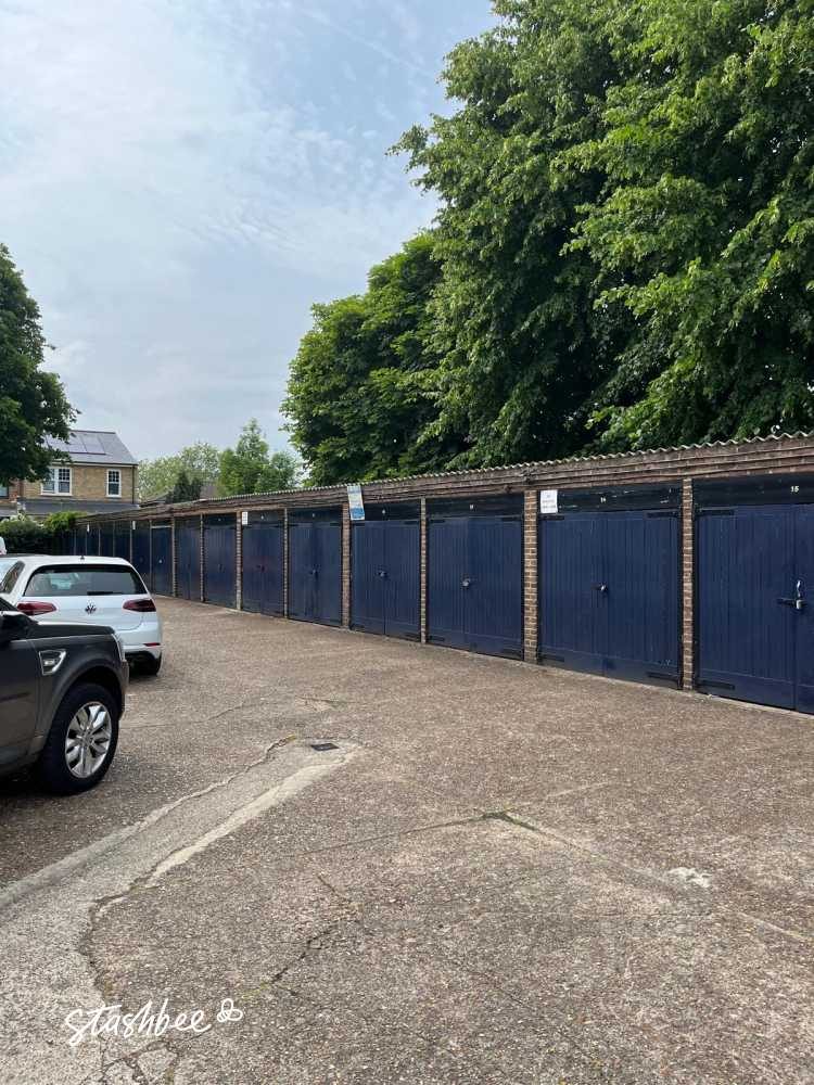 Garage to Rent in South West London, SW14