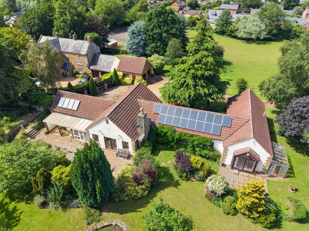 Equestrian Facility for sale with 4 bedrooms, The Grange The Grove, Moulton