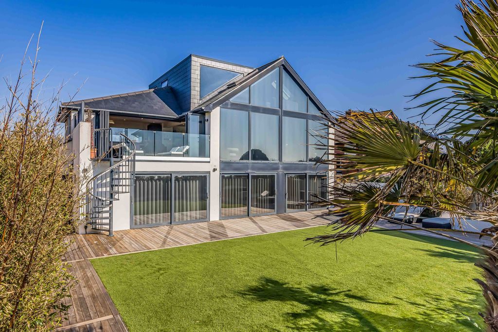 23 Driftwood Gardens, Southsea