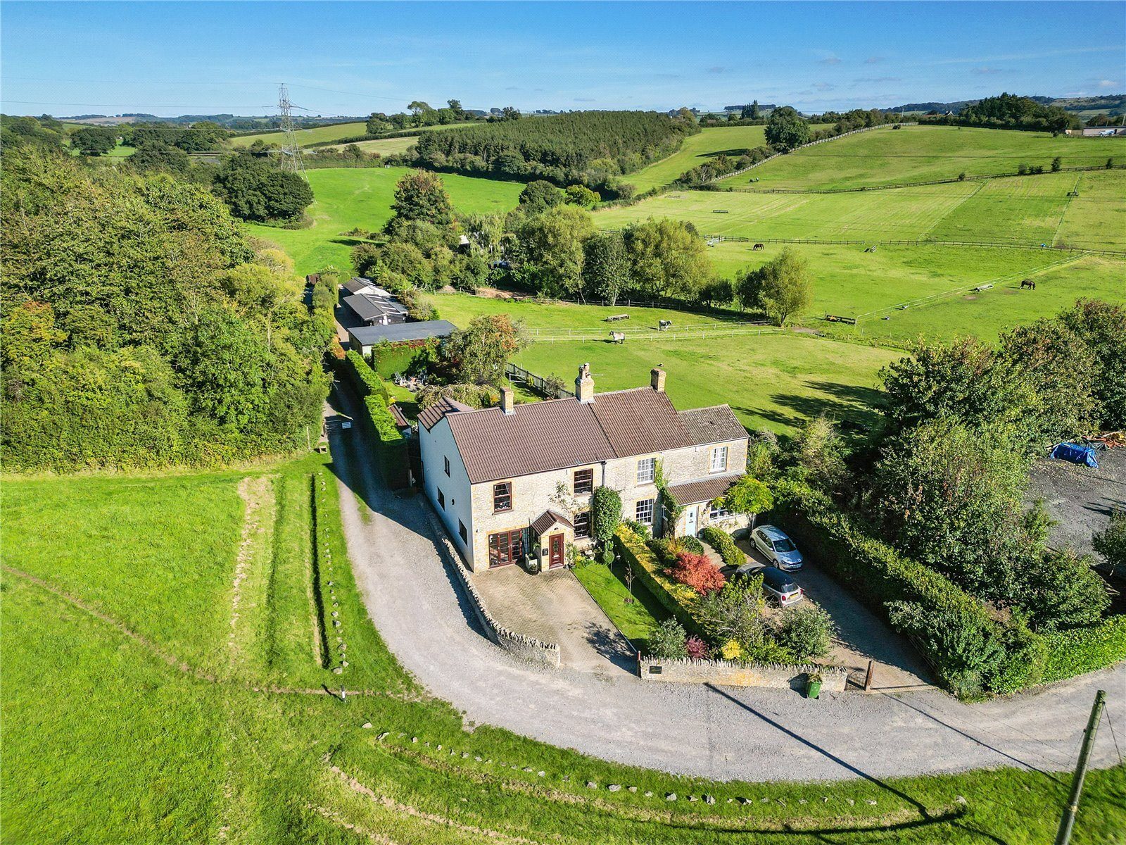 Bristol: semi-detached house with outbuildings