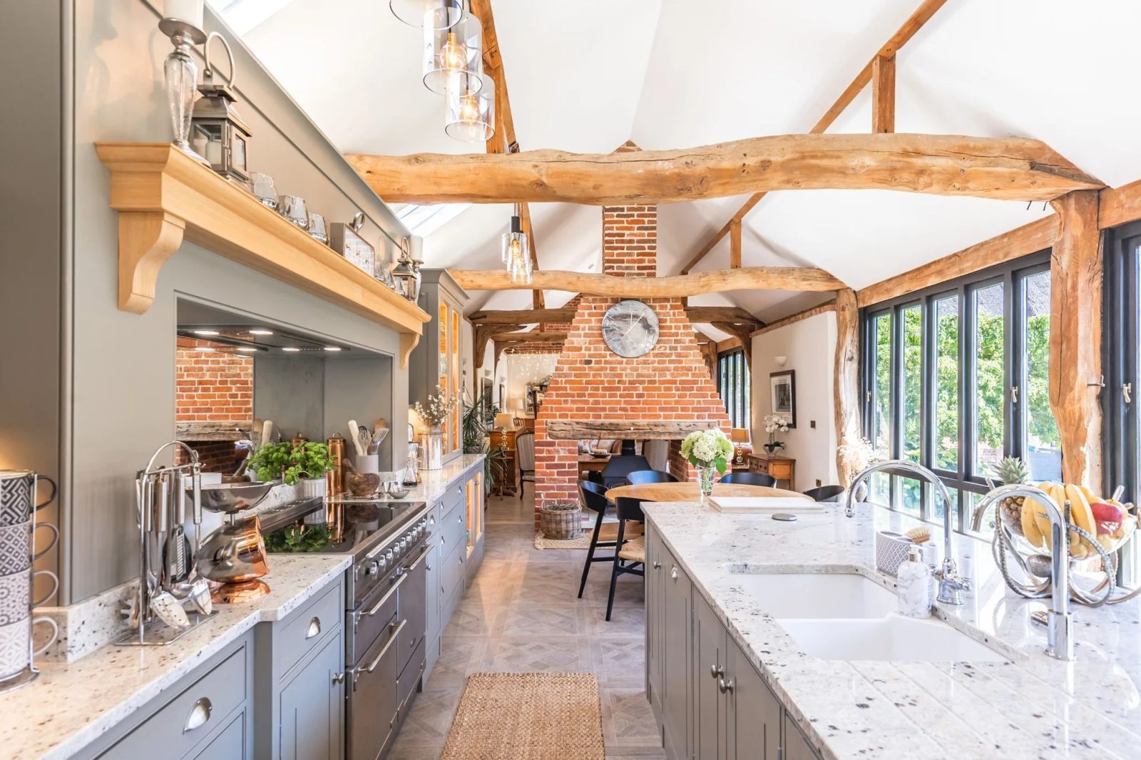 Barn conversion with a mooring in Exquisitely Renovated Barn Conversion