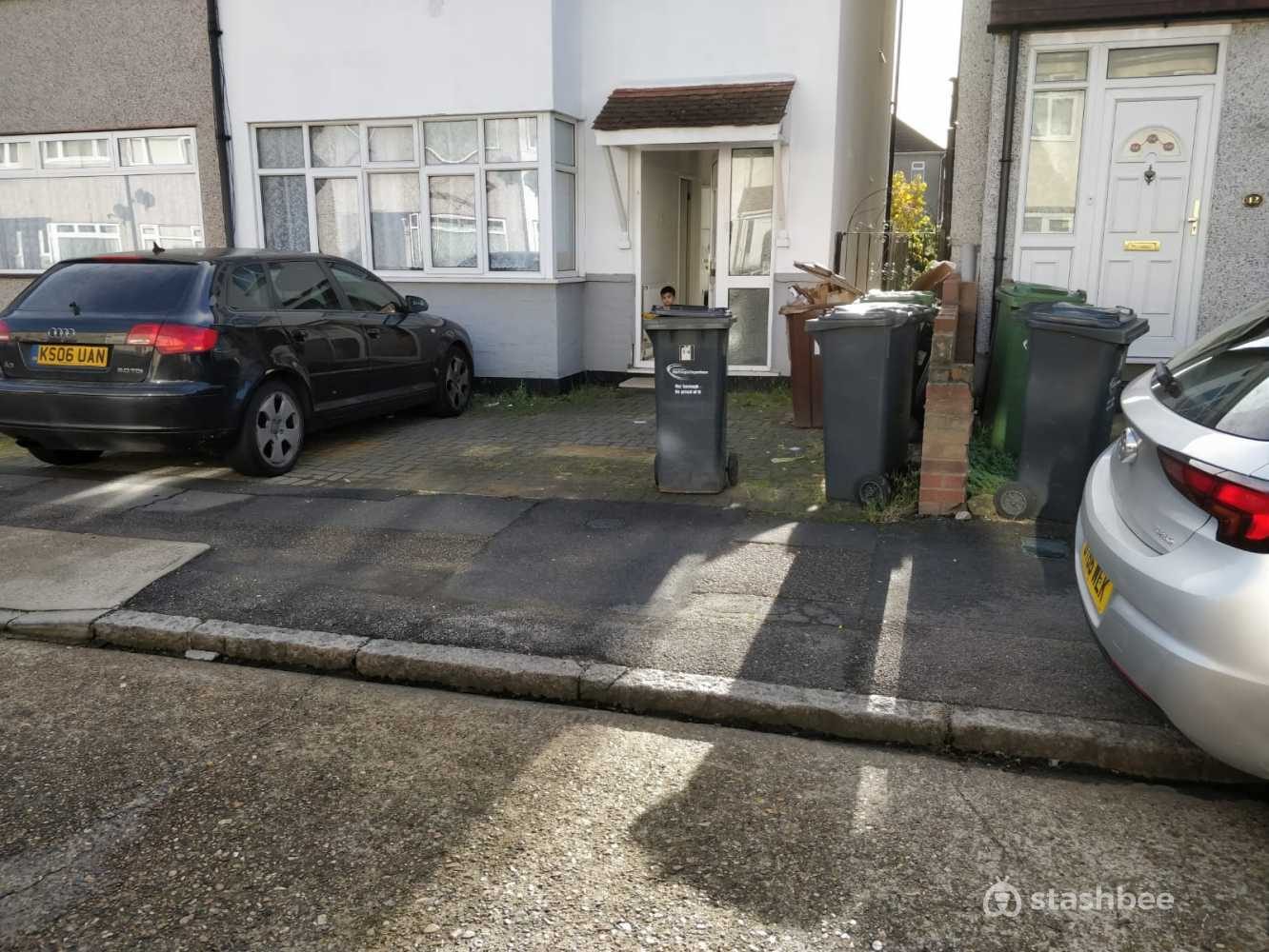 Parking Space to Rent in Dagenham, RM8