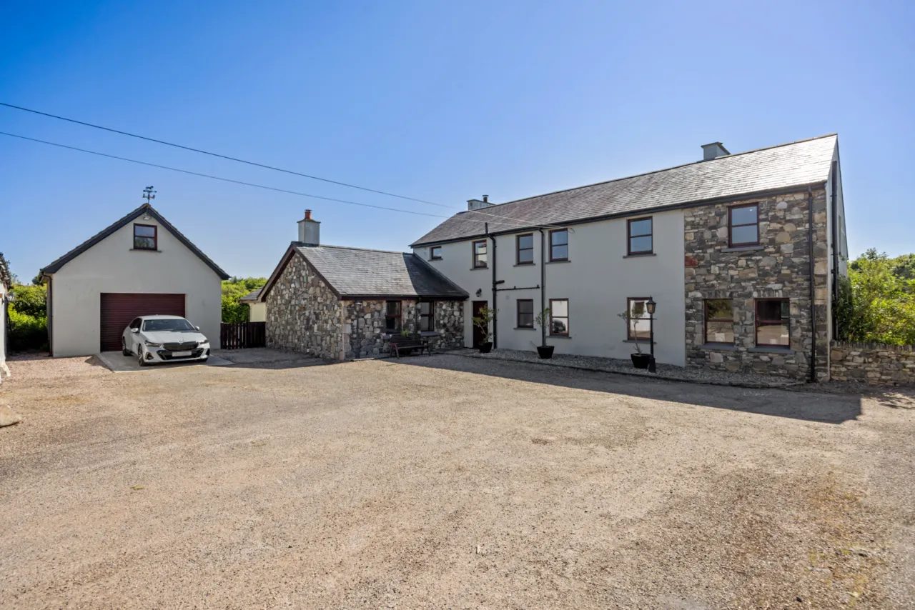 Cherryvale Farm, 22