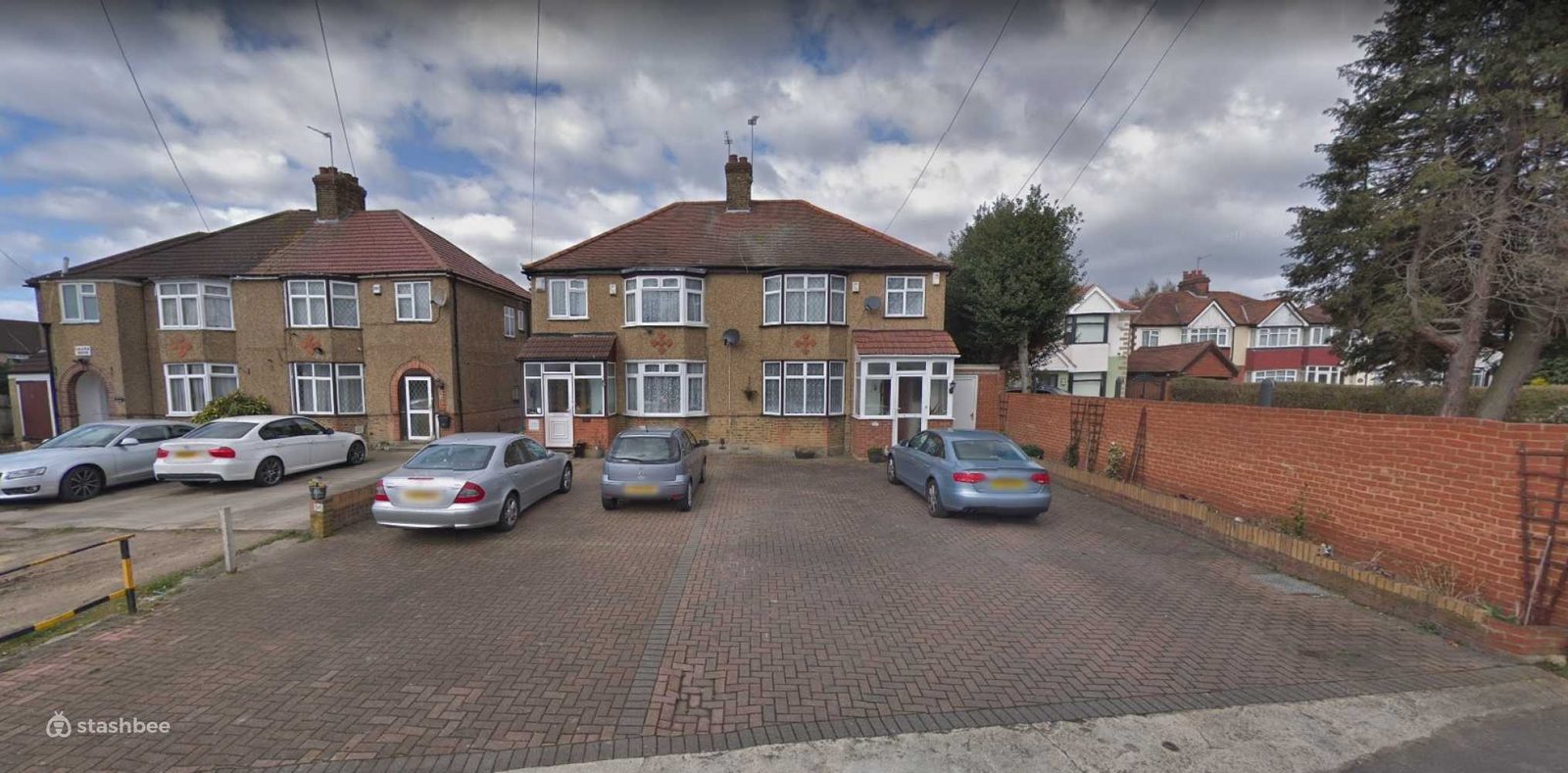 Parking Space to Rent in Hayes, UB3