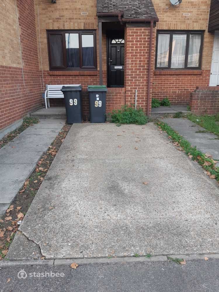 Parking Space to Rent in North London, N17