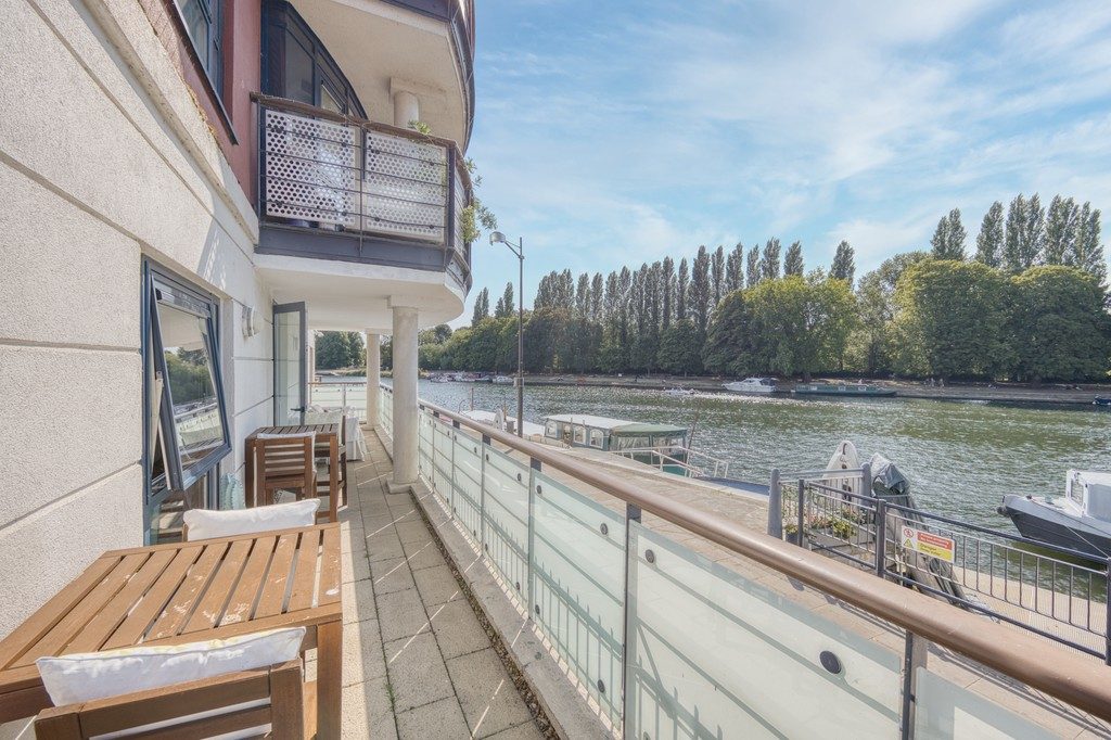 Charter Quay, Kingston upon Thames