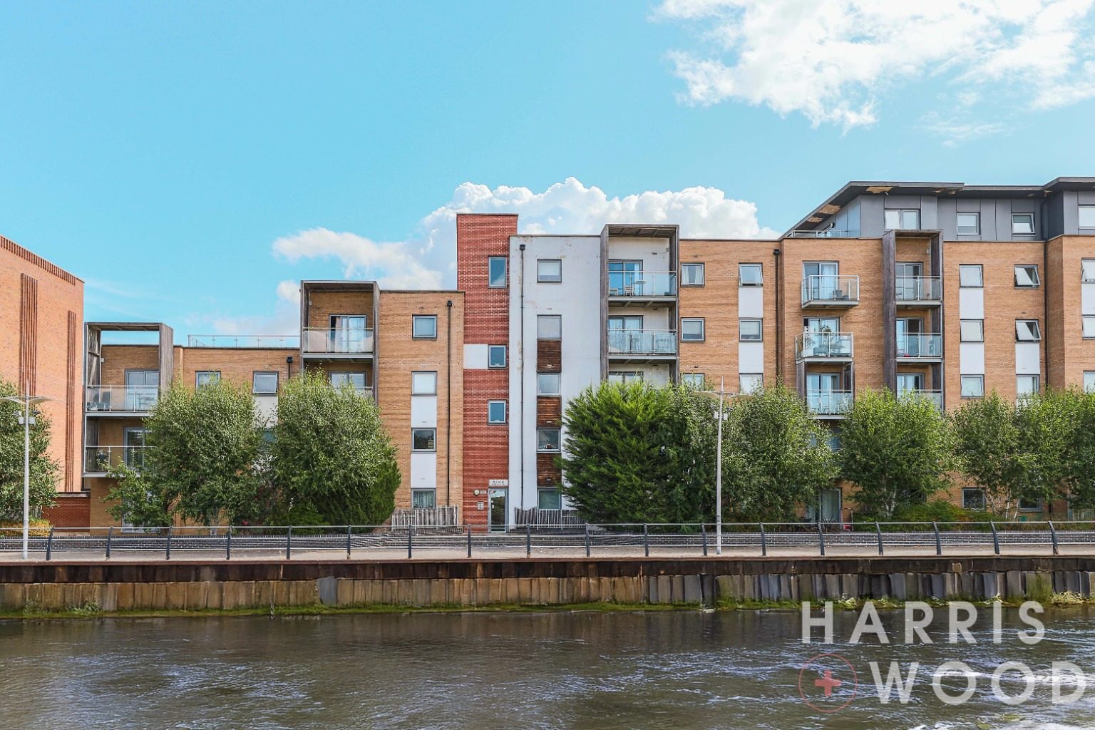 10 Heia Wharf, Hawkins Road, Colchester, Essex