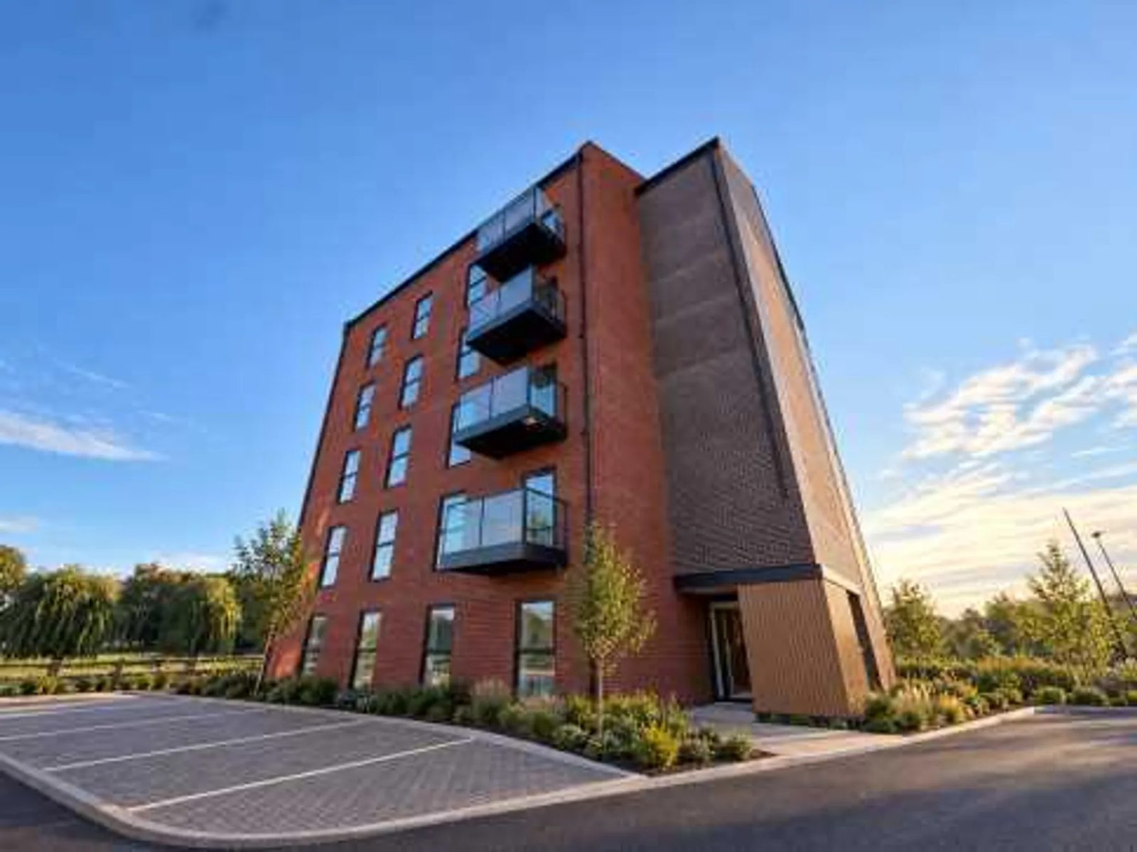 104 Cathederal House, Carnflower Close