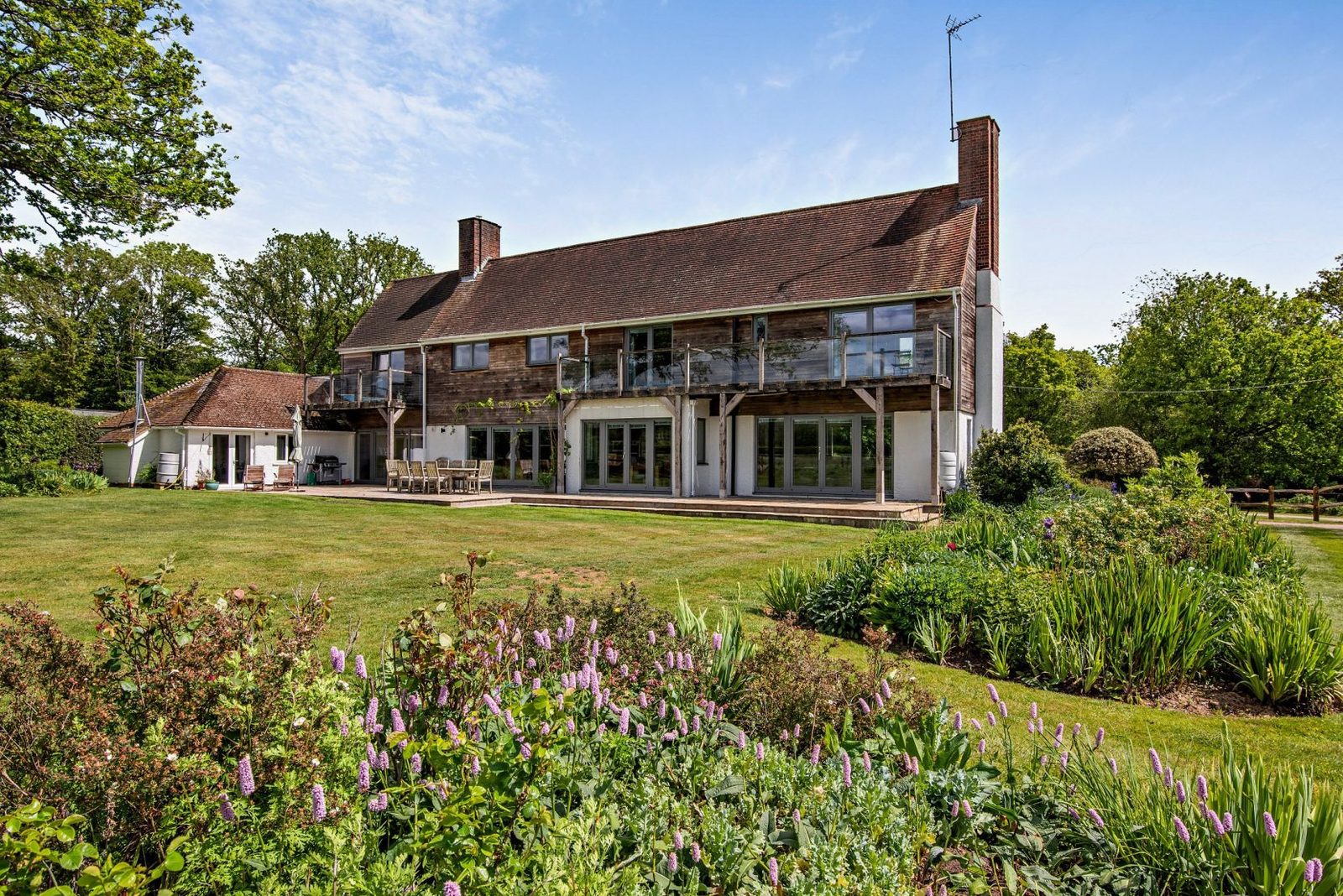 Surrey RH12 3AW Furzen Lane, Ellens Green