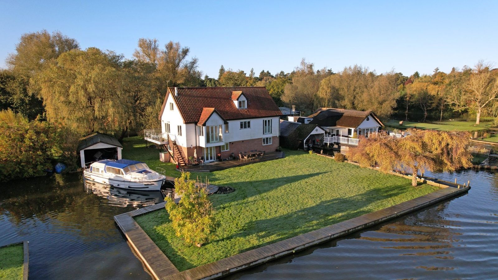 Wroxham 6 Bedroom Detached house