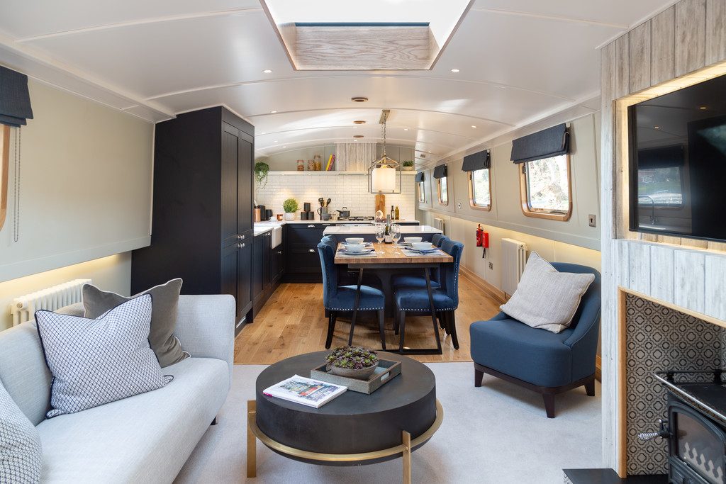 Villa with a mooring in Southampton