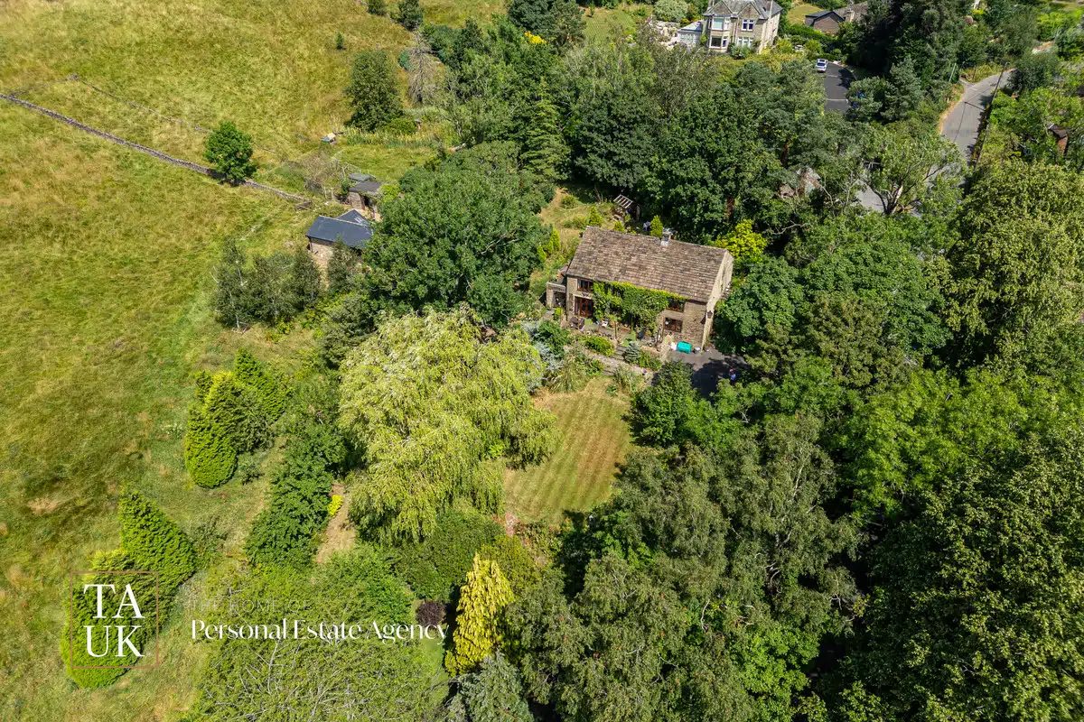Maynestone Road, High Peak, SK23