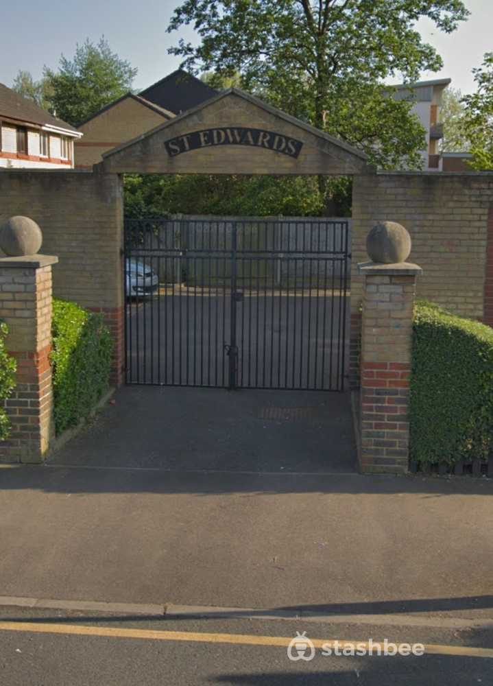 Parking Space to Rent in East London, E16